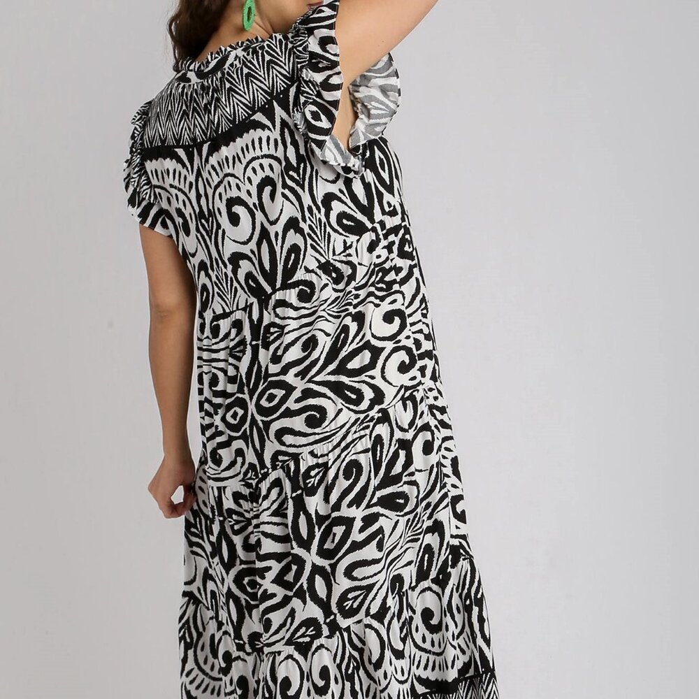 Umgee Full Size Two Tone Border Print Ruffle Cap Sleeve Midi Dress Plus Size 🛍️ - Picture 6 of 6
